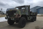 Из военного грузовика сделали комфортабельный автодом