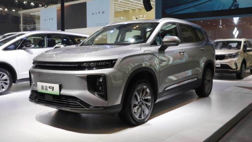 Компания Livan объявила стоимость большого электрического кроссовера RL9