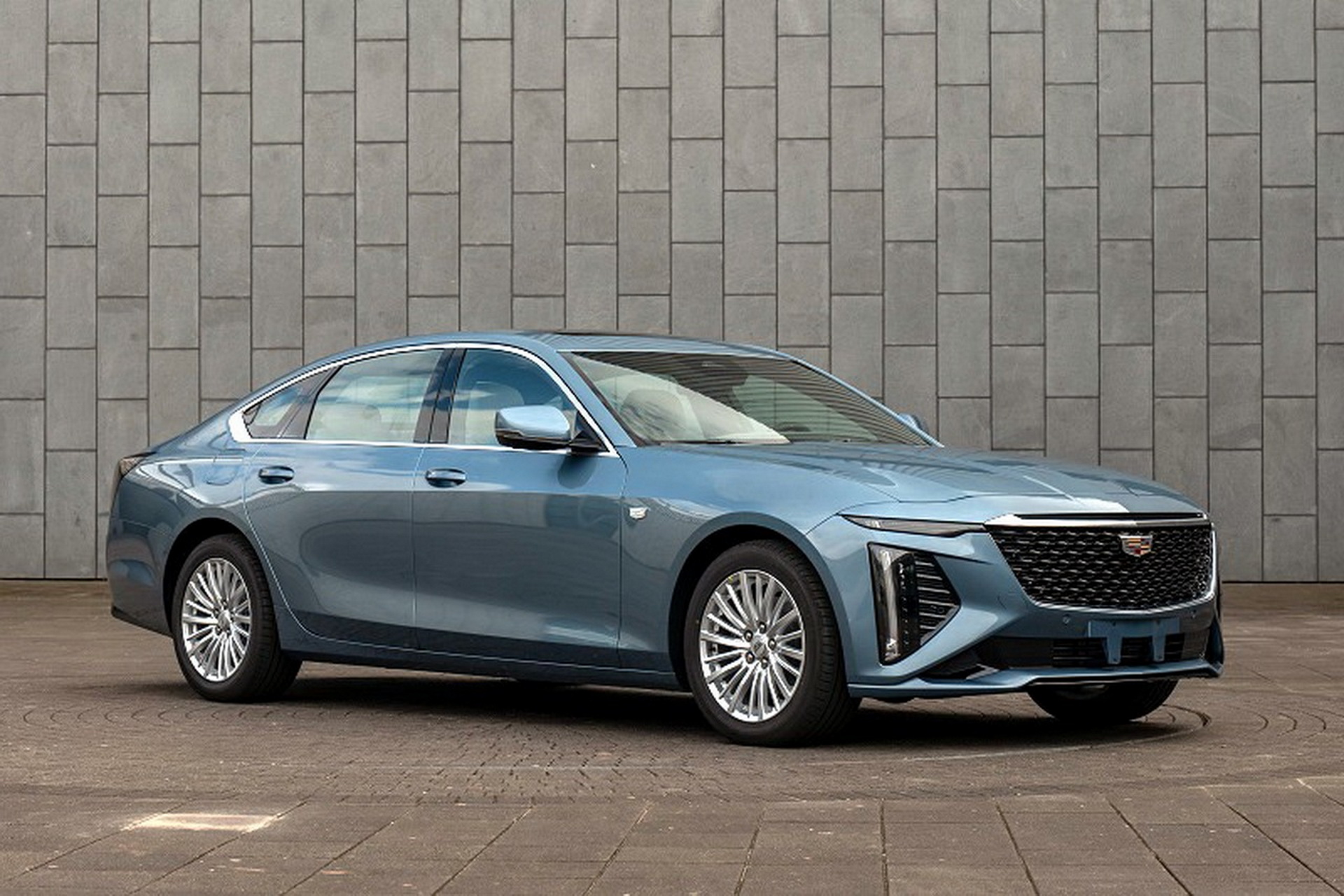 Новый седан Cadillac CT6 2024 года впервые показал свое лицо в Китае