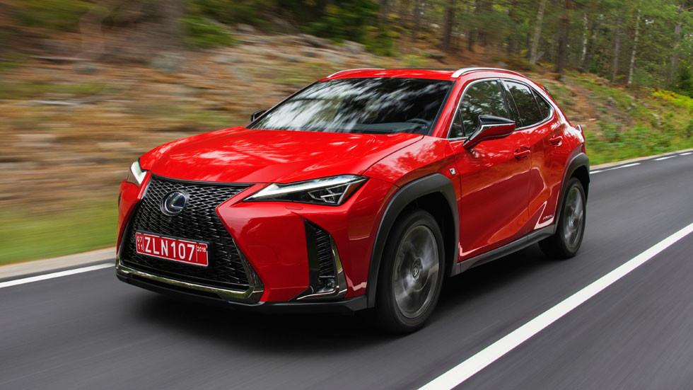 Новый компактный кросс Lexus UX наконец добрался до России