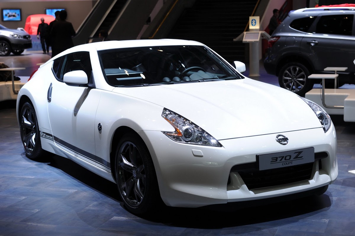 Nissan представит в Токио новый спортивный автомобиль