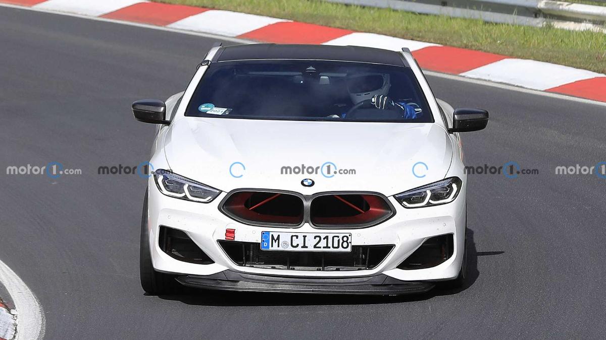 Замечен прототип мощнейшего купе BMW M8 CSL