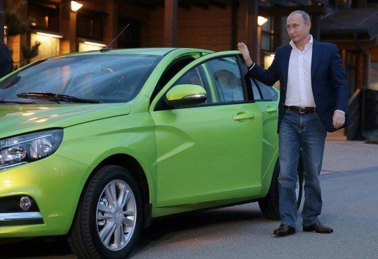 Новинка АВТОВАЗа – седан Lada Vesta, сумела произвести на президента РФ хорошее впечатление