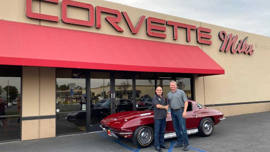 Как вам такой Chevrolet Corvette C2 1996 года?