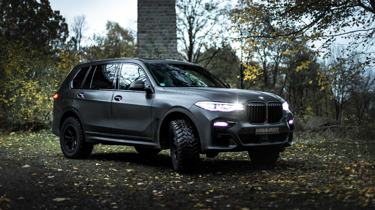 Представлен мрачный BMW X7 Dirt Edition от ателье Manhart