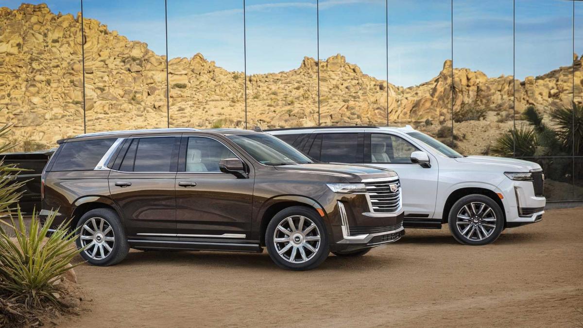 Посмотрите, как Cadillac Escalade 2021 года преодолевает бездорожье