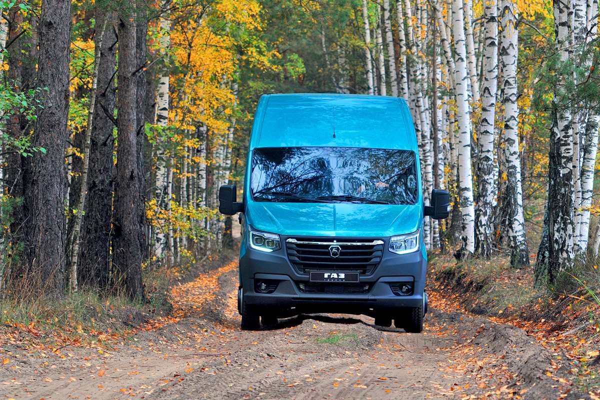 ГАЗ: две сенсации сразу - новый фургон и усиленные КПП для всей линейки