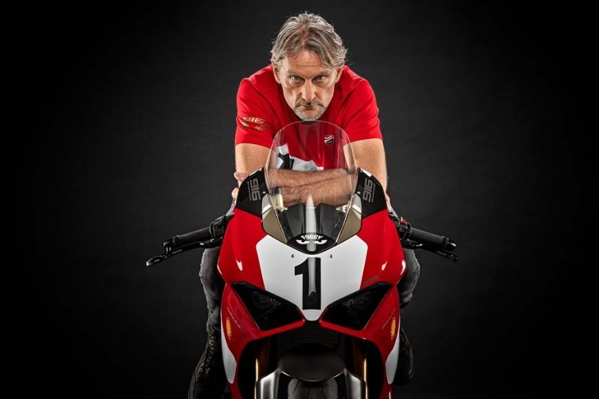 Ducati отмечает юбилей байка 916... другим байком