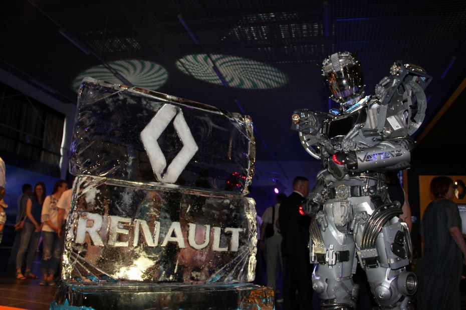 Представители Renault рассказали о будущем компании