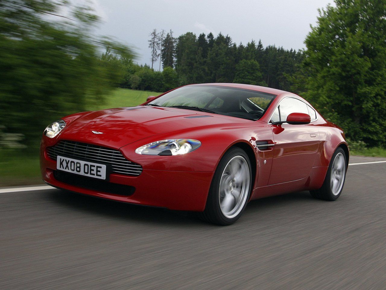 Aston Martin v8 Vantage 2010