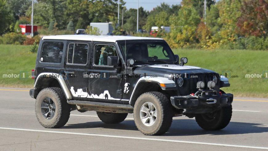 Jeep тестирует новую версию внедорожника Wrangler 