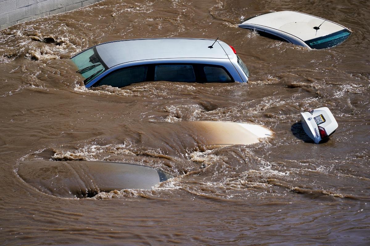 Как избежать покупки поврежденного наводнением автомобиля