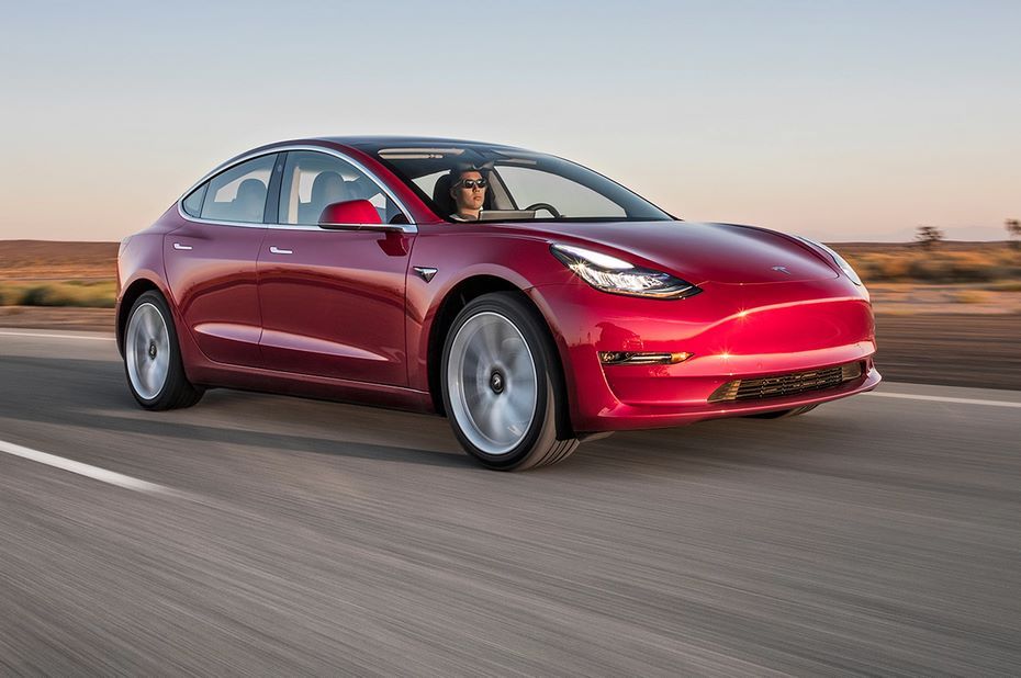 Tesla Motors представила новую версию «бюджетной» модели Mode 3 с двумя моторами