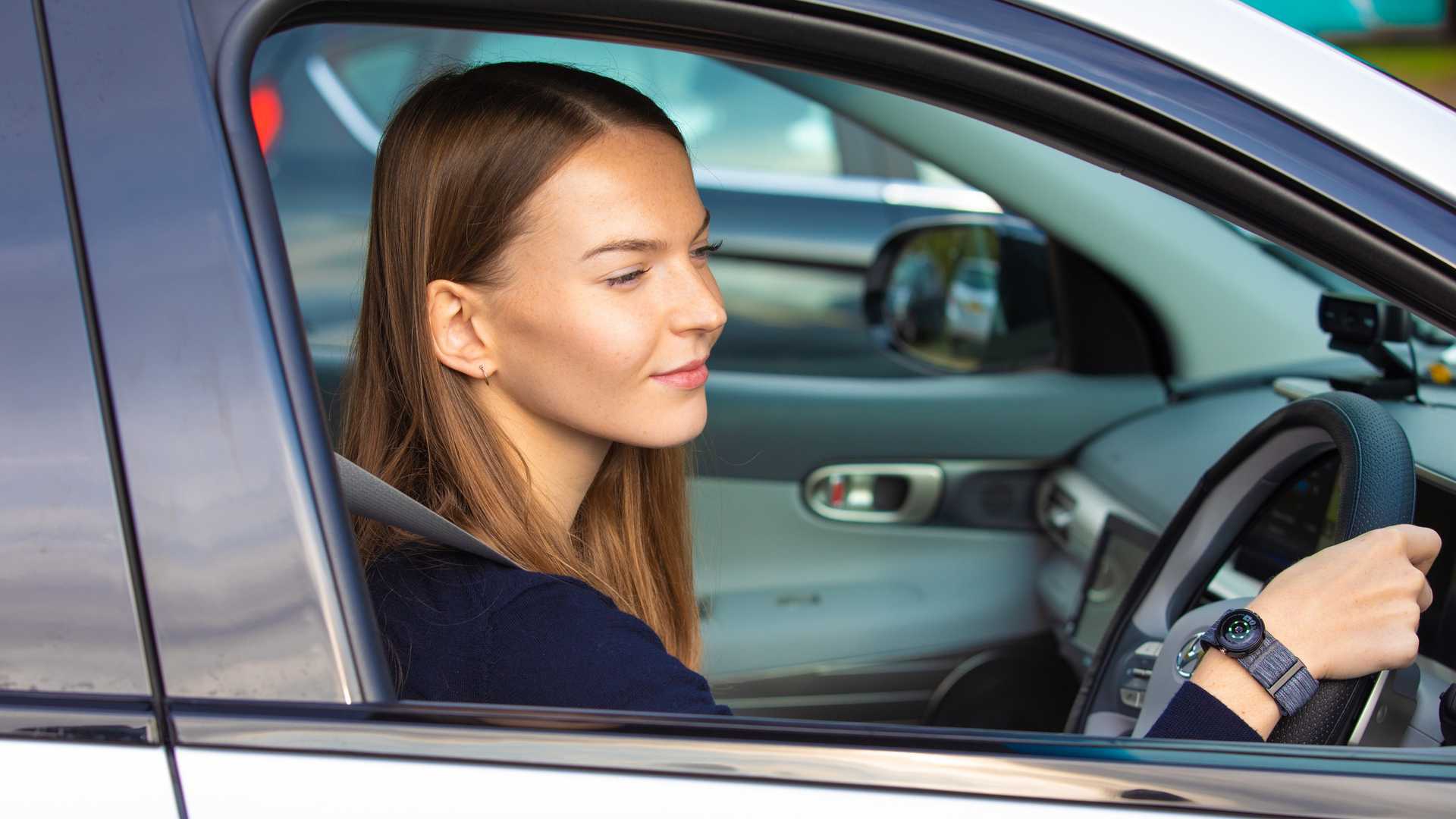 Лизинг водителей. Уроки спортивного вождения. Стиль вождения. Driving Hyundai. Черногорский стиль вождения.