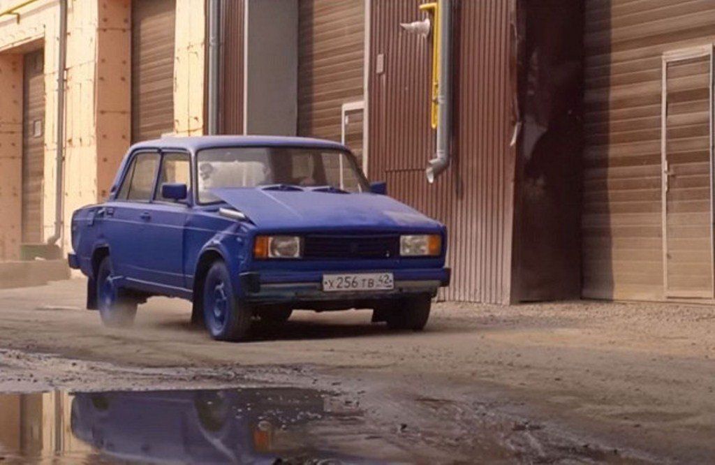 Автоблогеры оснастили Lada деревянным сцеплением