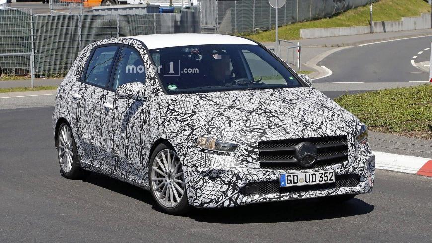 Mercedes-Benz вывел на тесты новую версию минивэна B-Class