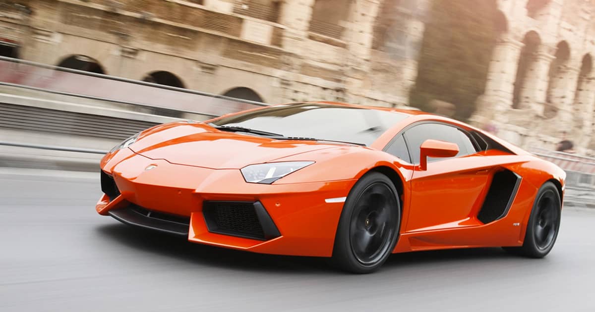Lamborghini отзывает более 5 900 машин, проданных за 2 года