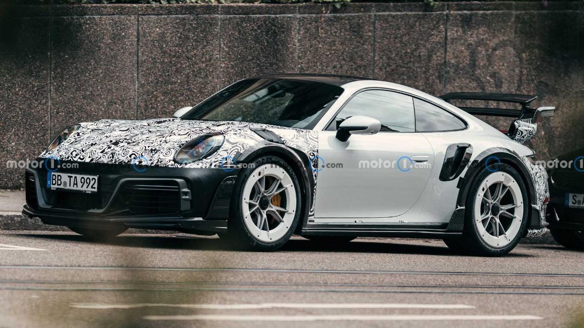 В Сети появились снимки мощного Techart GTstreet R Porsche 911