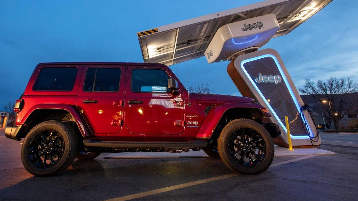 Скоро состоится открытие фирменных зарядных станций Jeep 
