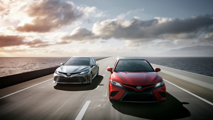 Toyota представит новые модификации моделей Camry и Prius в гонке на выносливость