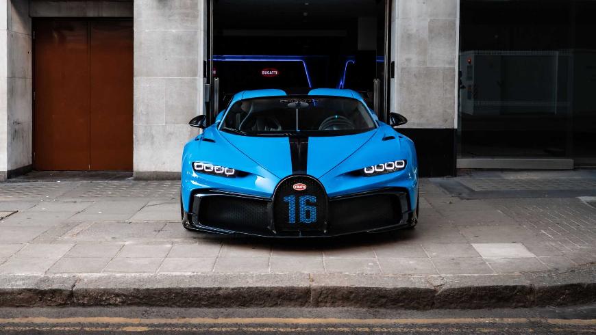 Bugatti представил версию гиперкара Chiron для гоночного трека 