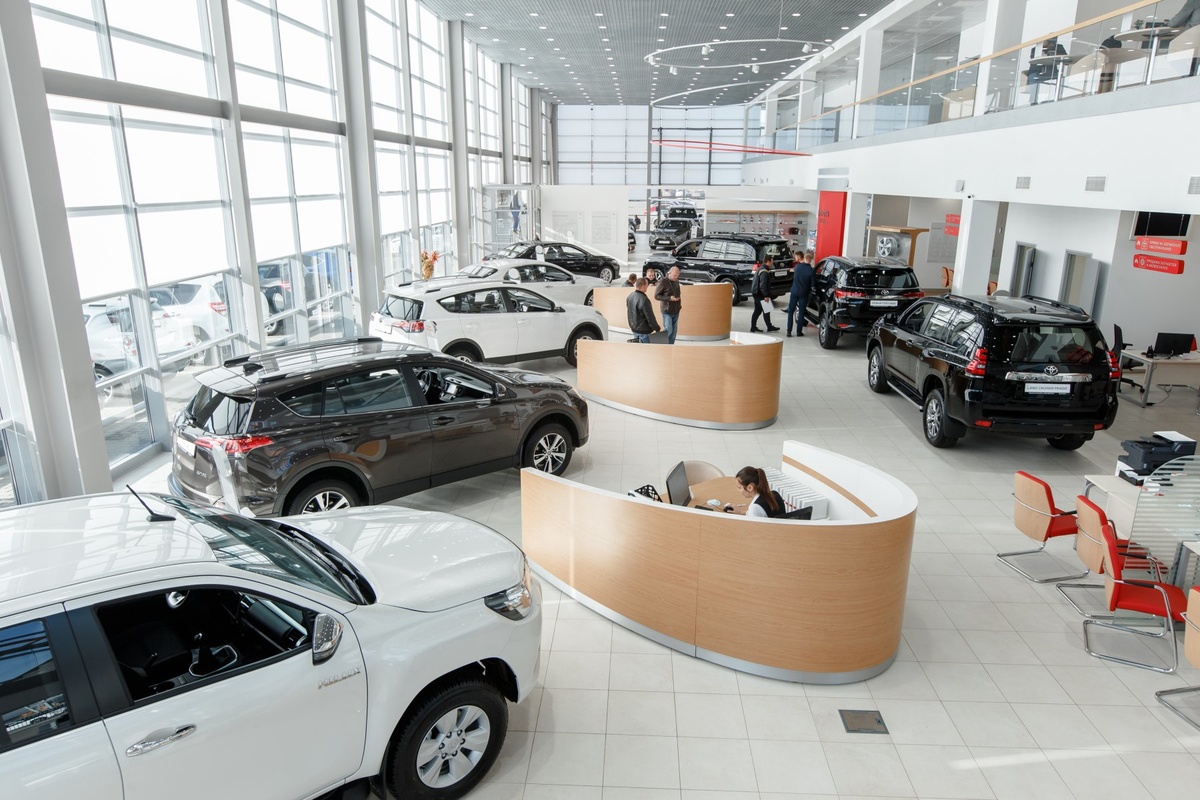 В декабре россияне купили рекордное число автомобилей за последние 2 года