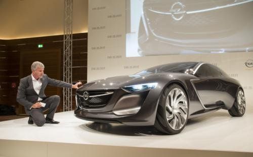 Новую версию Opel Astra покажут в 2015 году