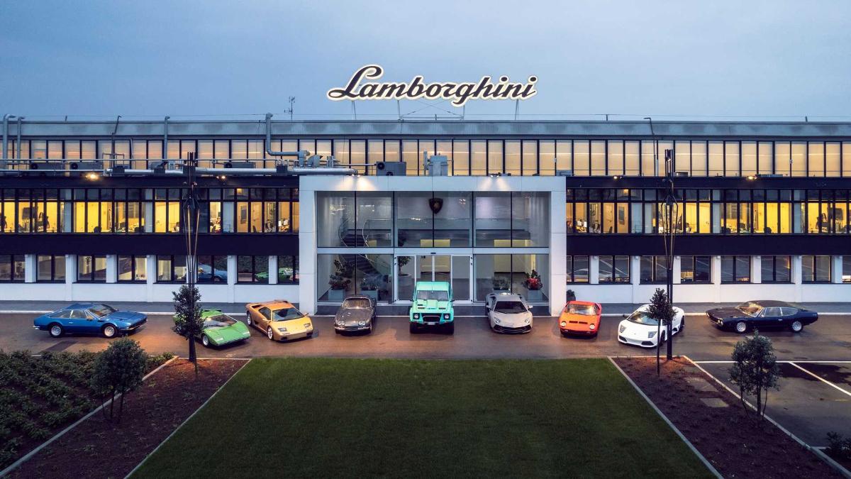 Компания Lamborghini сообщает о рекордной прибыли по итогам 2022 года