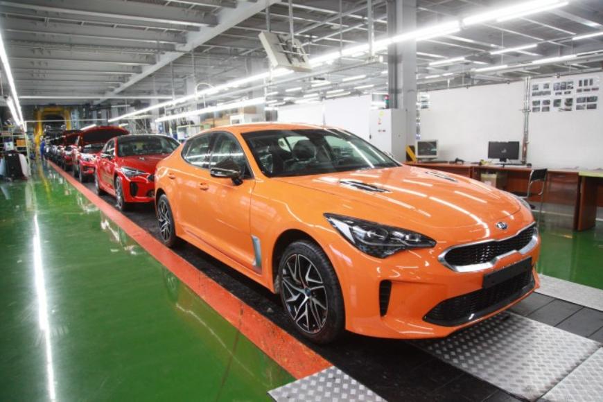 Обновлённый фастбек KIA Stinger встал на конвейер калининградского «Автотора» 