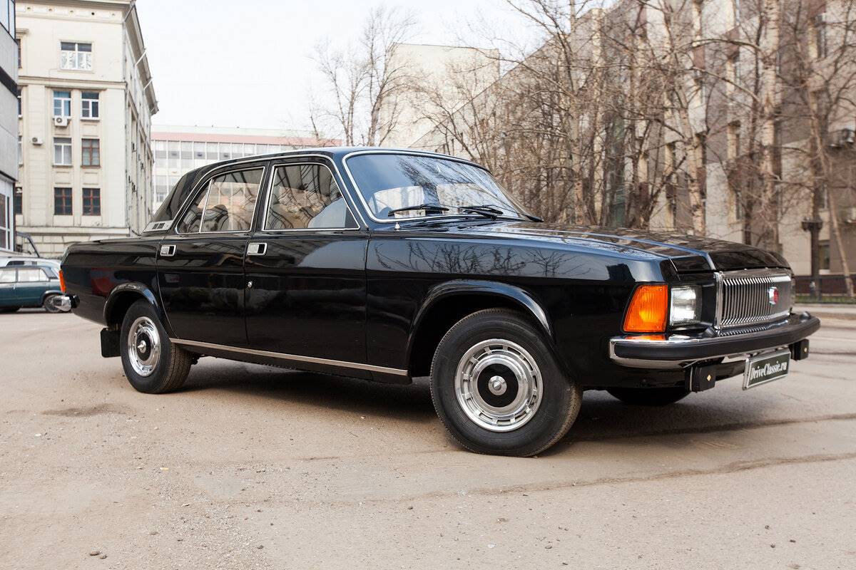 Какие легковые автомобили в Советском союзе невозможно было купить простому гражданину