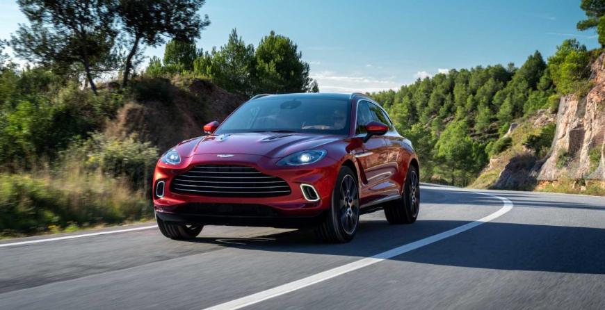 Aston Martin перенес срок поставок Aston Martin DBX в Россию