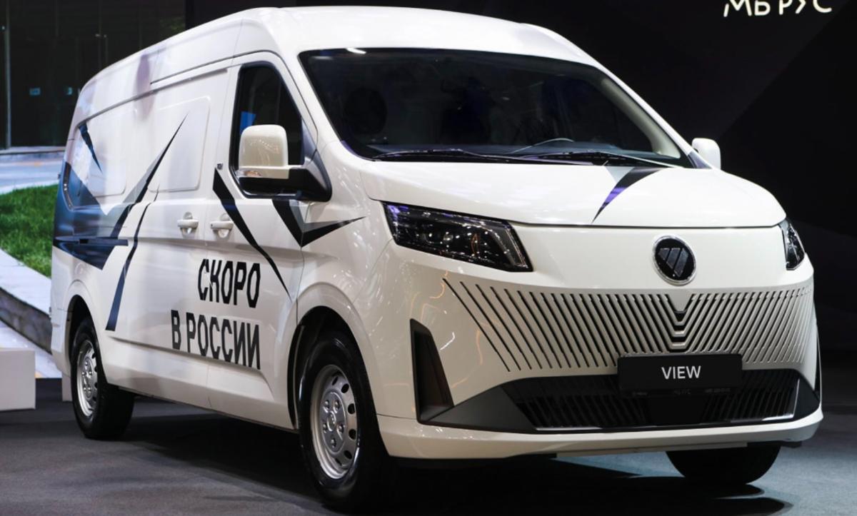 Замена «ГАЗели»: В РФ появился практичный фургон Foton по цене от 3,22 млн рублей