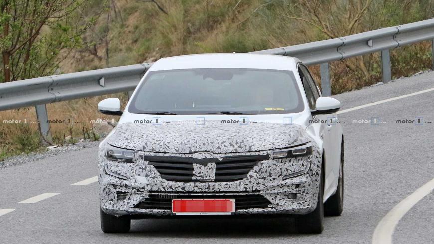 Журналисты запечатлели обновленный седан Renault Talisman 