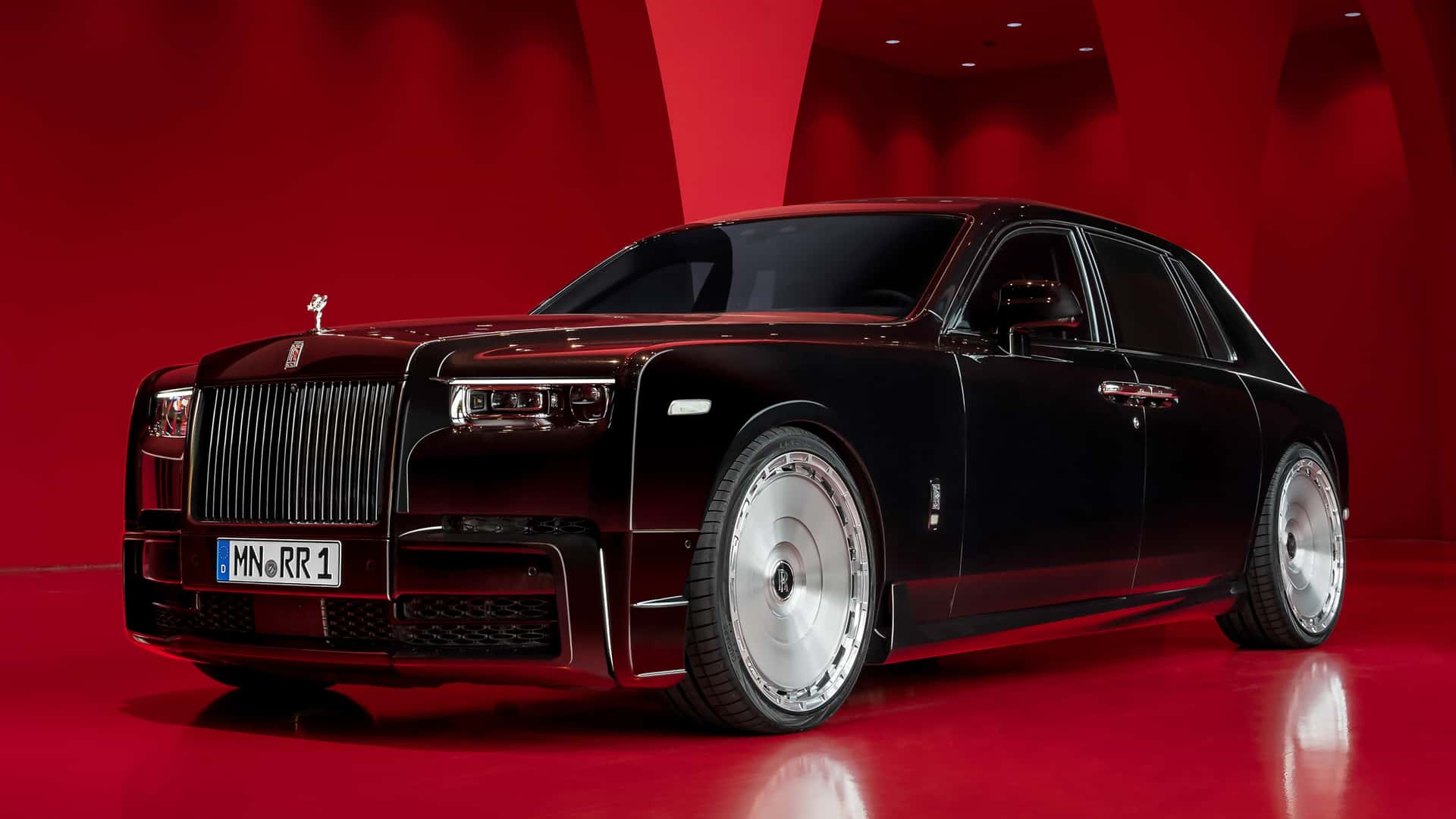 Тюнер Spofec укомплектовал 685-сильный Rolls-Royce Phantom 24-дюймовыми  колесами