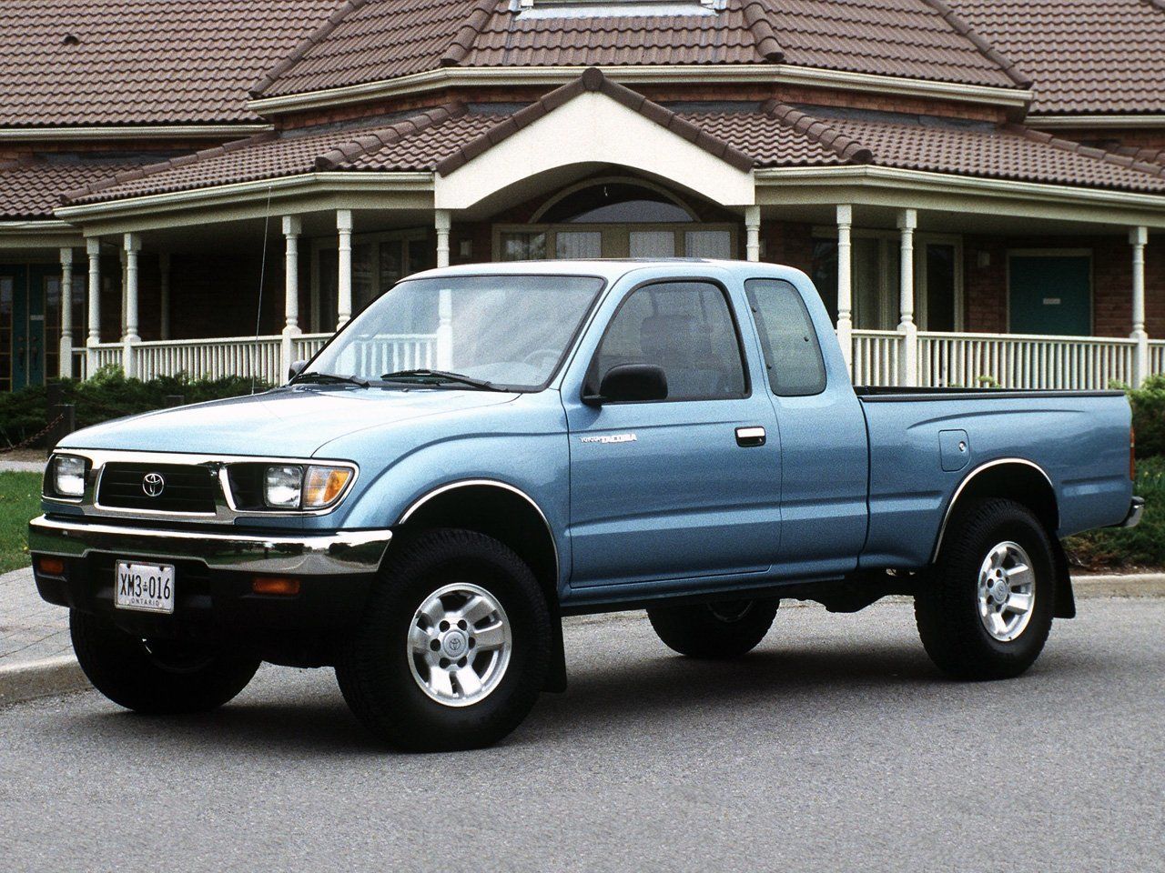 Toyota Tacoma 1