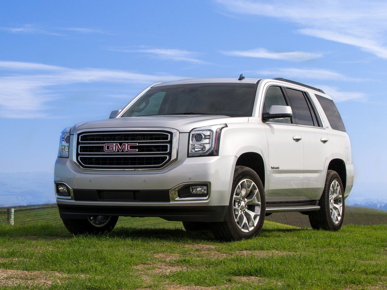 GMC Yukon: поколения, кузова по годам, история модели и года выпуска,  рестайлинг, характеристики, габариты, фото - Carsweek