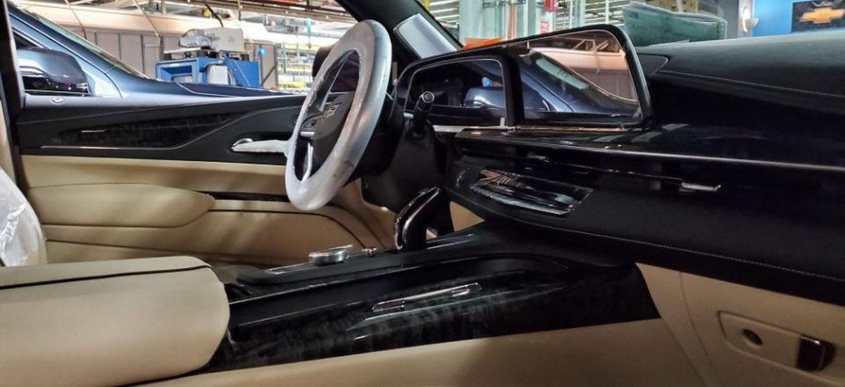 Интерьер нового Cadillac Escalade полностью рассекречен