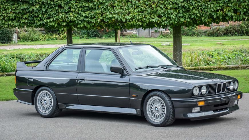 33-летний BMW M3 продадут на аукционе
