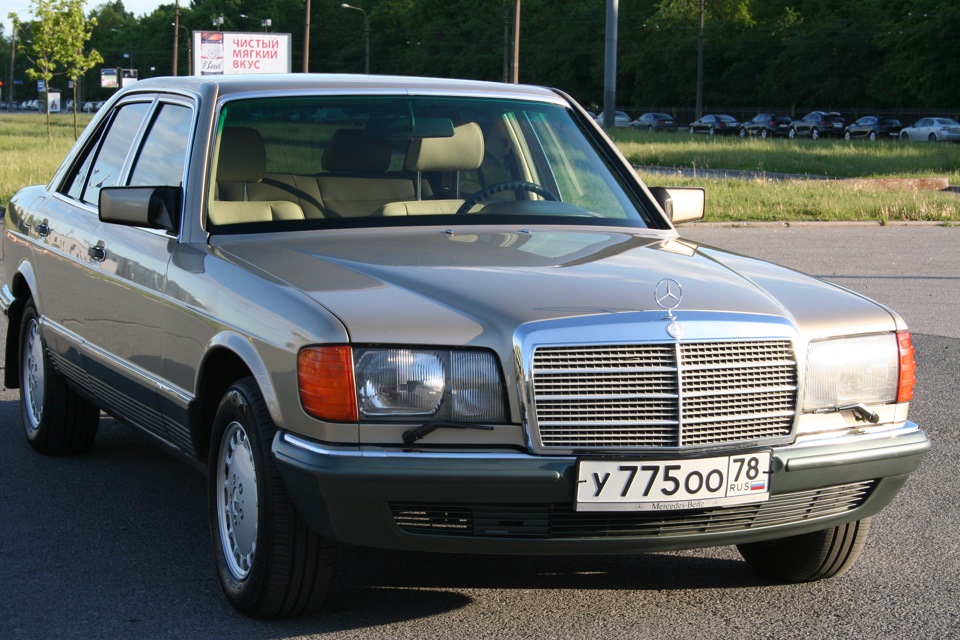 Этот редкий Mercedes 300SD был вымыт впервые за 18 лет 