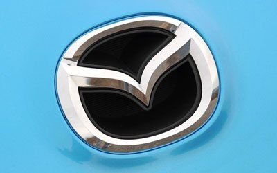 Хэтчбек Mazda3 нового поколения дебютирует ближайшим летом
