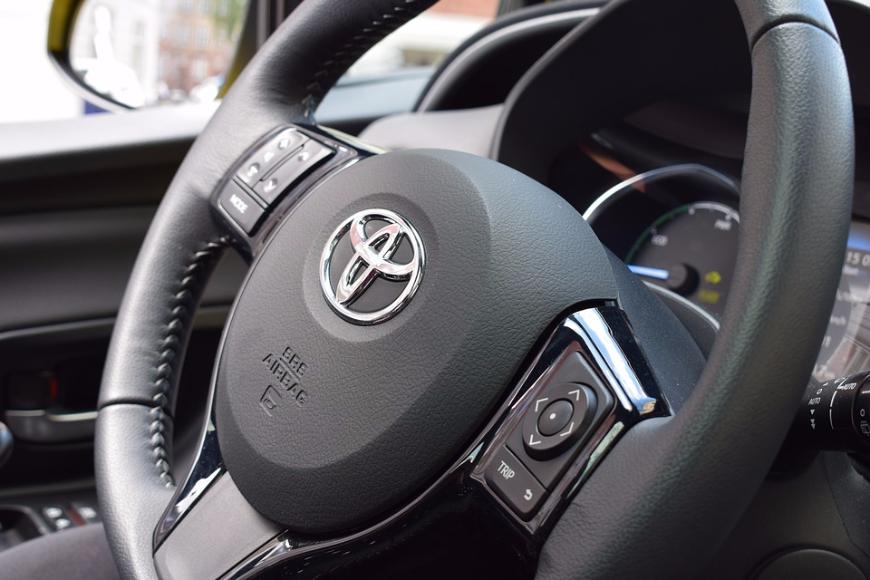Toyota вошла в ТОП-5 самых продаваемых в России автопроизводителей 