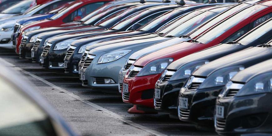 За полгода Россия снизила импорт легковых авто на 35% 