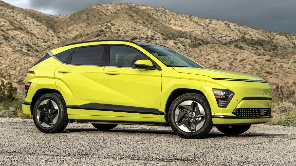 В Сети показали электрический кроссовер Hyundai Kona 2024 модельного года