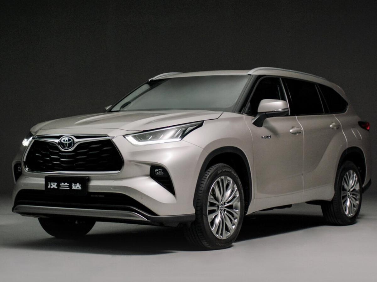 «Автостат»: Продажи автомобилей Toyota в России выросли на 70%