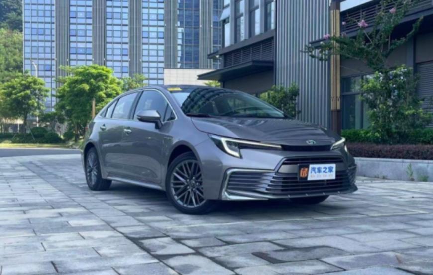 В Китае представлен гибридный седан Toyota Levin с расходом топлива 4 литра на 100 км 