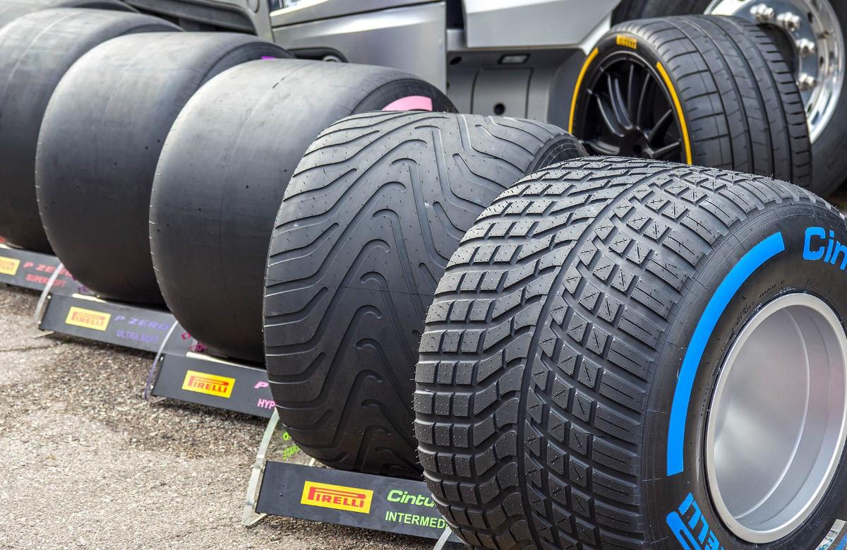 В Pirelli признали необходимость изменения дождевых шин для Формулы-1