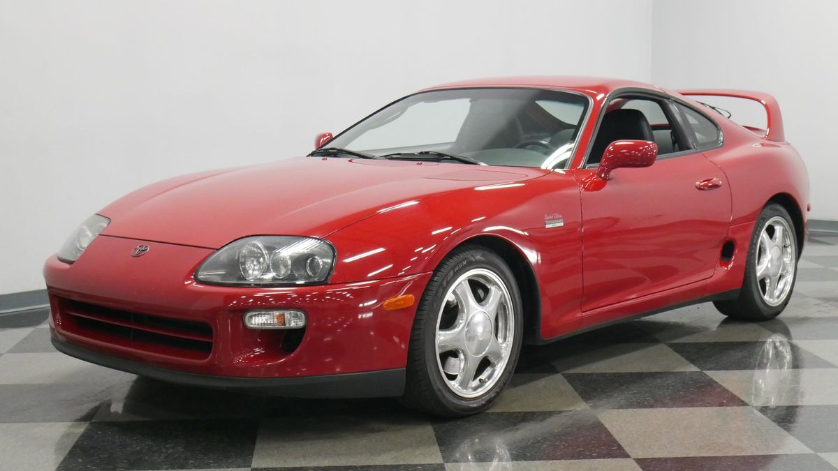 В продаже появилась юбилейная Toyota Supra 1997 года