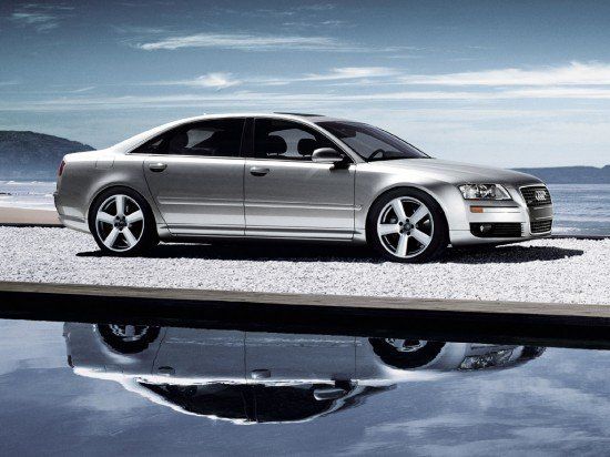 Водителям Audi A8 поможет автопилот