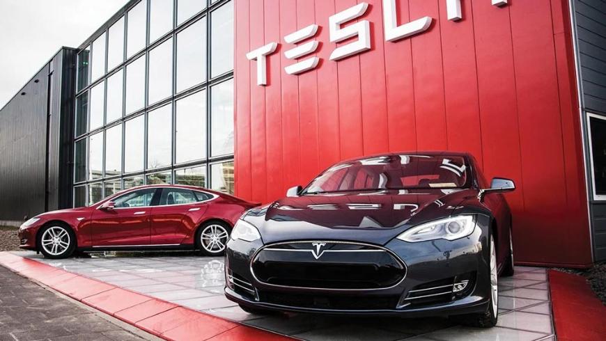 Tesla назвали самой дорогой автомобильной компанией в мире