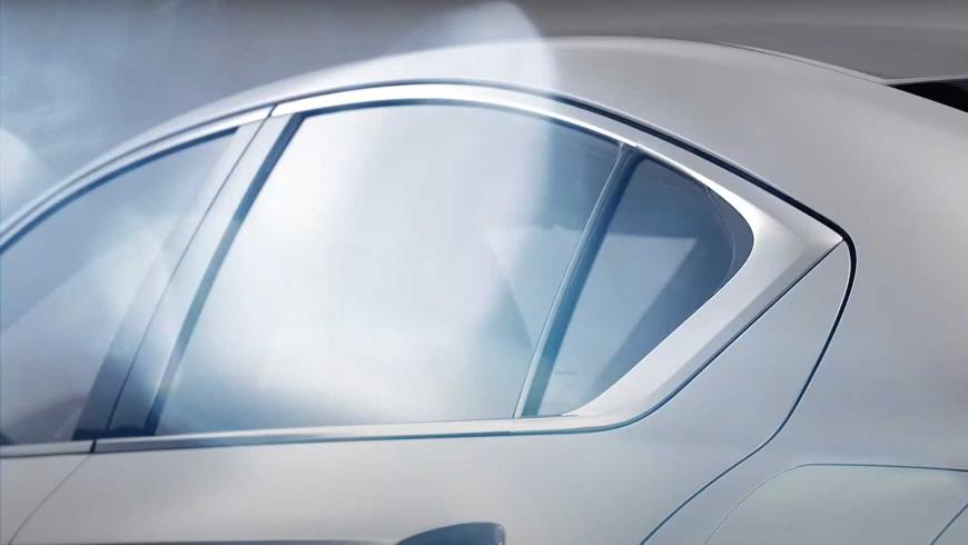 Lexus опубликовал тизер на обновленный седан IS 2021 модельного года 